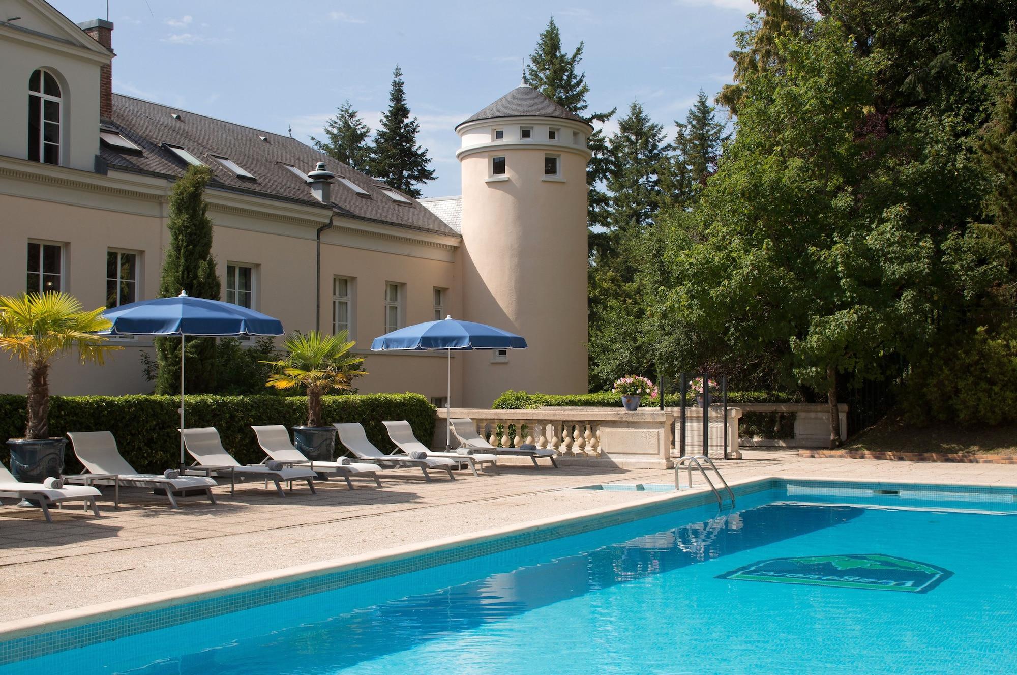 Domaine Et Golf De Vaugouard - La Maison Younan Fontenay-sur-Loing Exterior photo