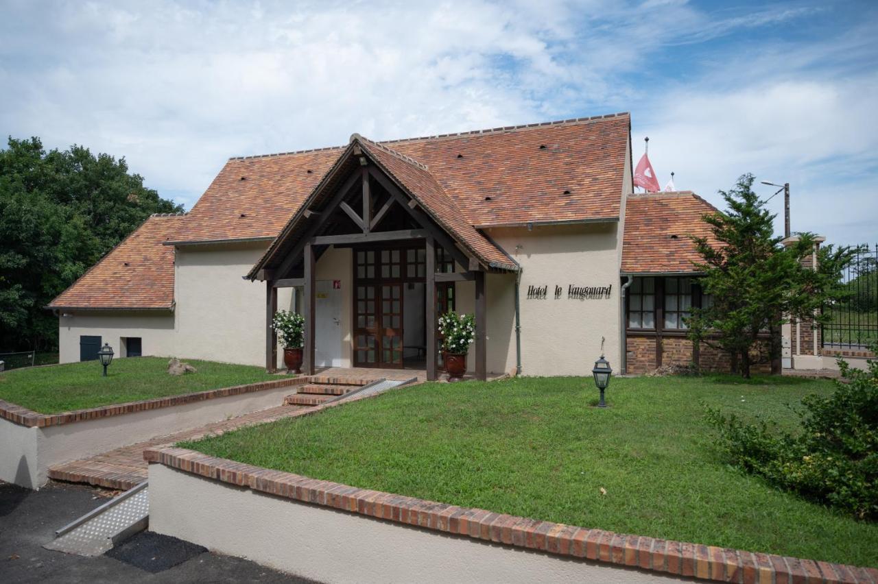 Domaine Et Golf De Vaugouard - La Maison Younan Fontenay-sur-Loing Exterior photo